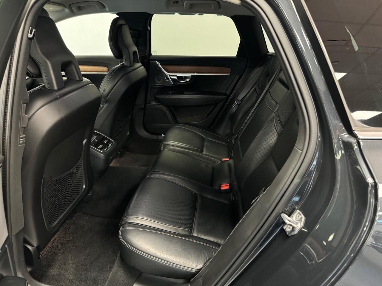 Volvo V90 D4 AWD Geartronic Inscription FULL OPTIONAL