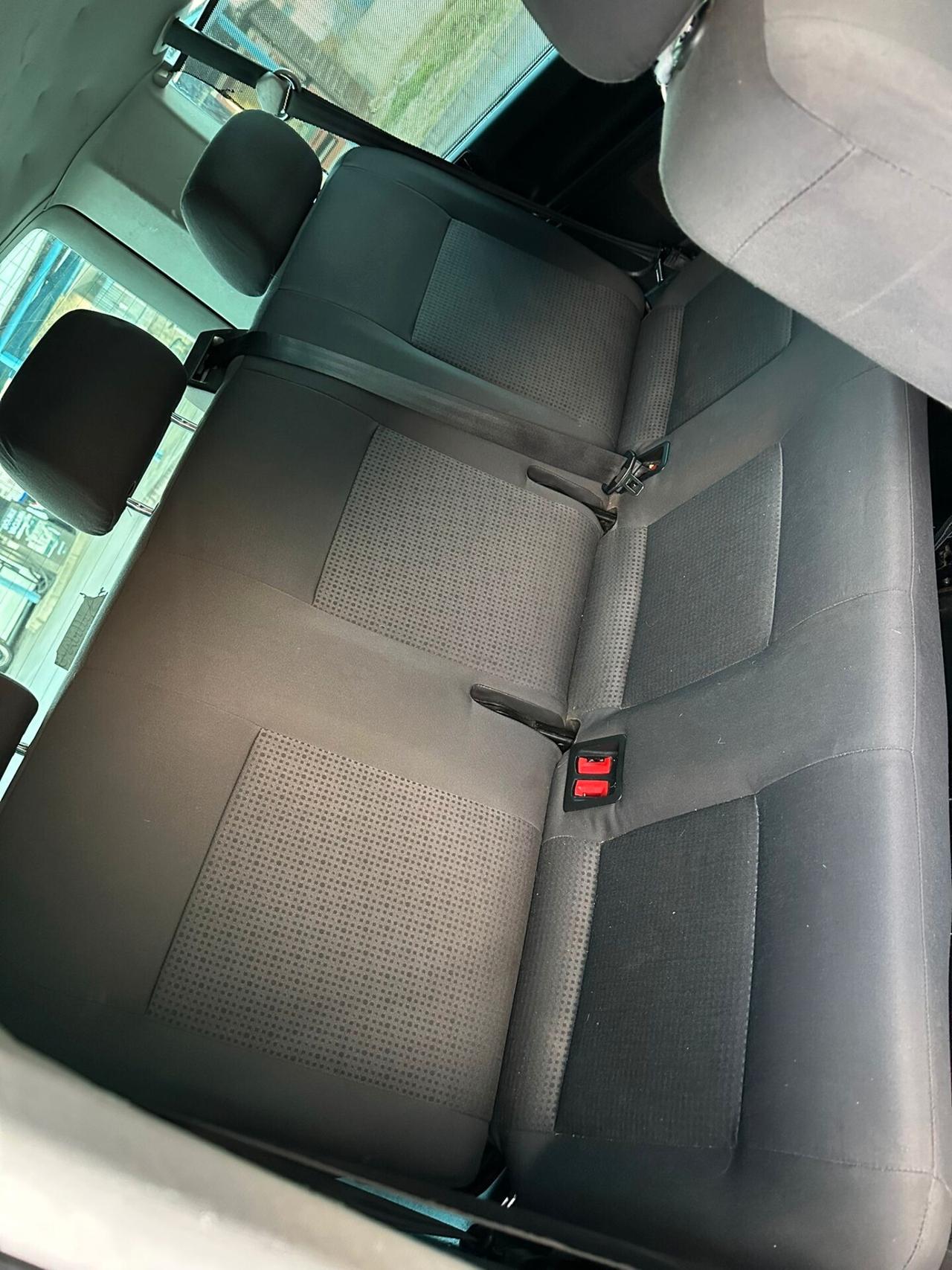 Volkswagen Transporter 2.5 TDI 131CV PC Kombi 9 posti