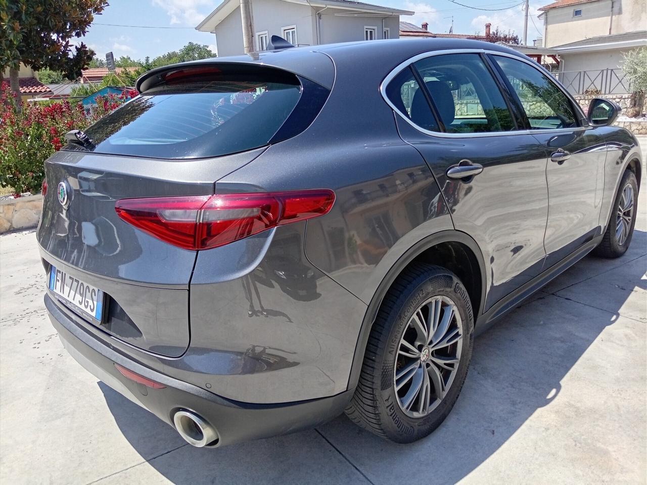 Alfa Romeo Stelvio 2.2JTDM 210 CV AT8 Q4 Executive FULL PELLE NAVI XENON