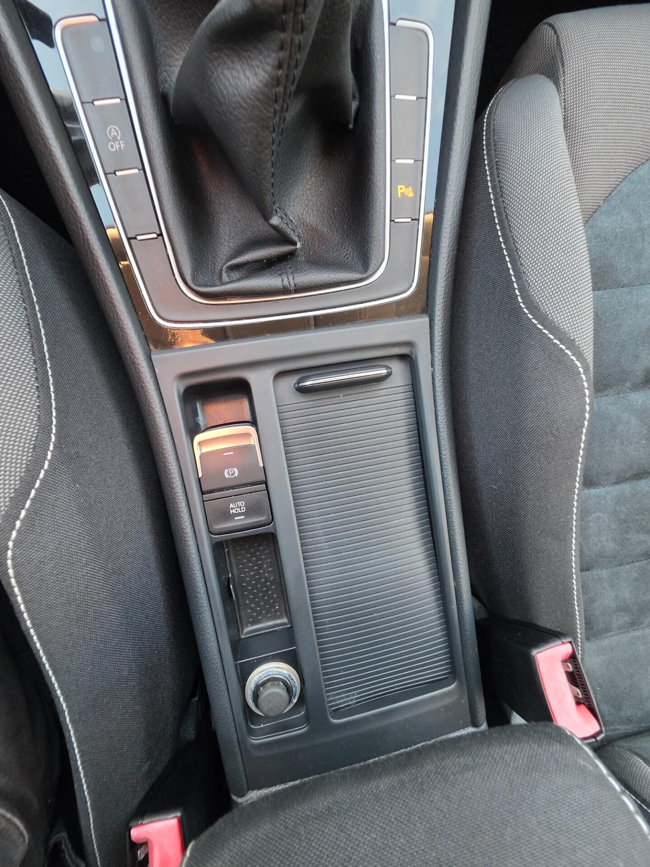 Volkswagen Golf Variant 1.6 TDI 110cv garantita 12 mesi