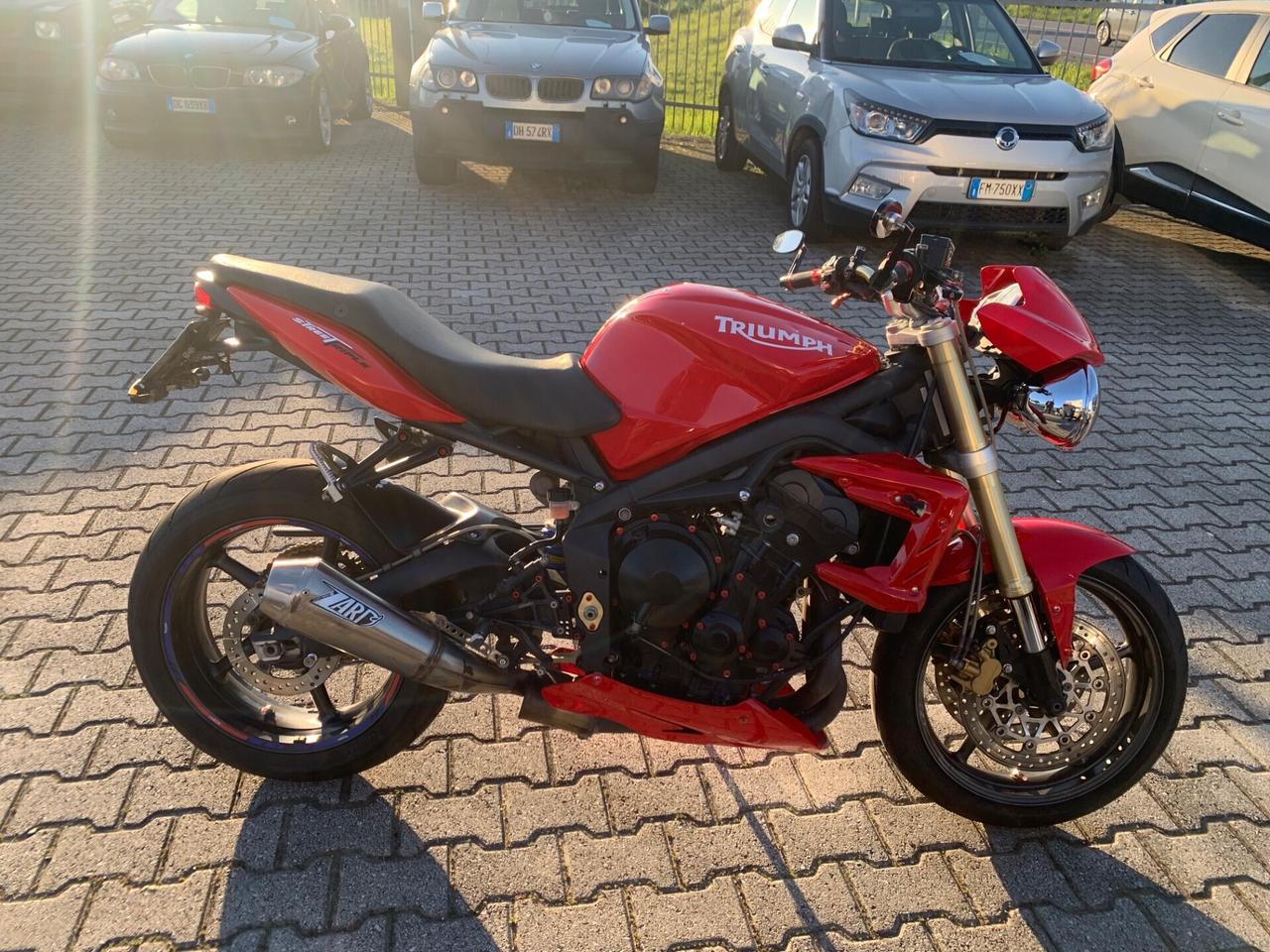 Triumph Street Triple 675 accessoriatissima
