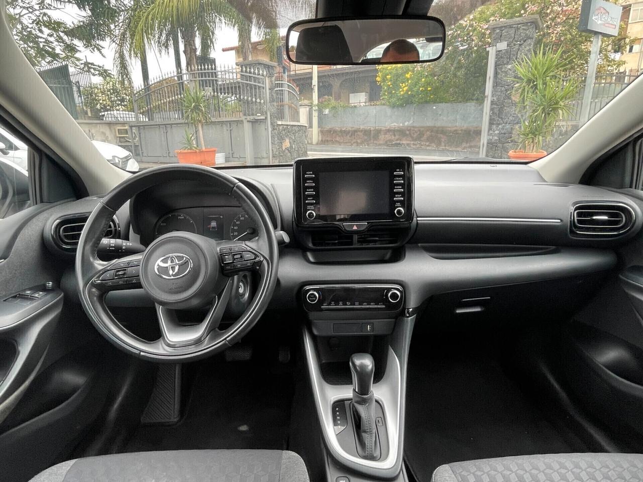 Toyota Yaris 1.5 Hybrid 5 porte Automatica