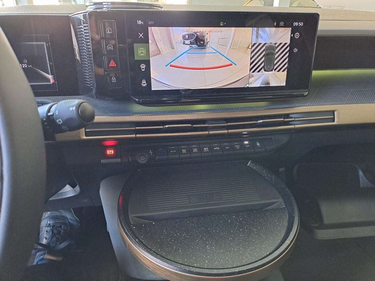 Lancia Ypsilon Hybrid 1.2 Benz Edizione Cassina 2025