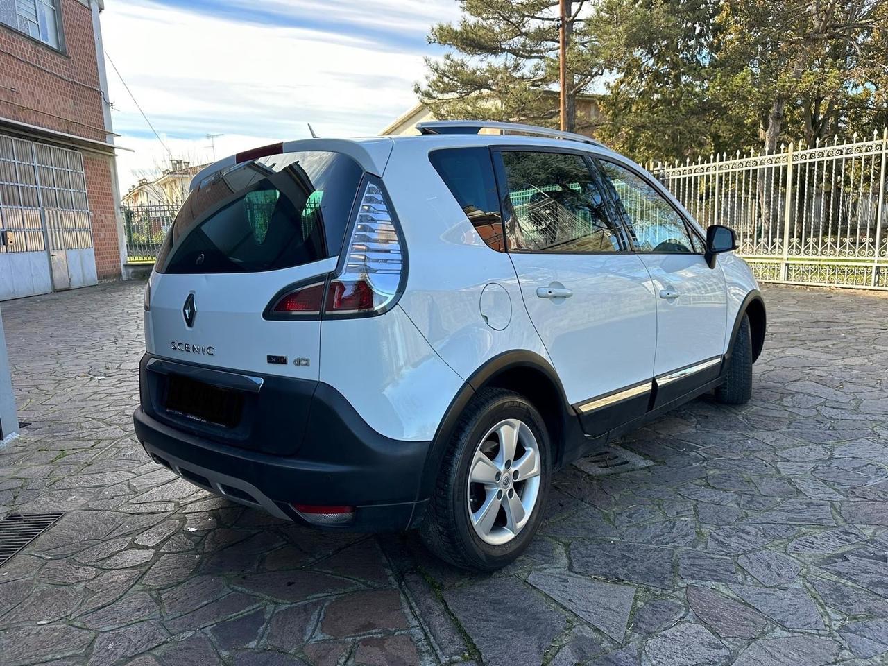 Renault Scenic Scénic XMod Cross 1.5 dCi 110CV Start&Stop Energy