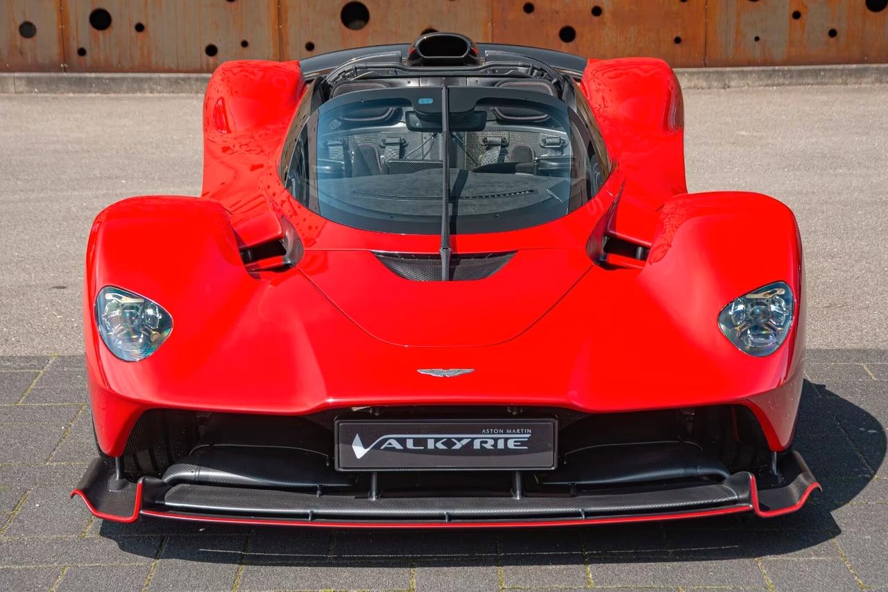 Aston Martin Valkyrie SPIDER *Q-COMMISSION*PIANO DA COLLEZIONE*