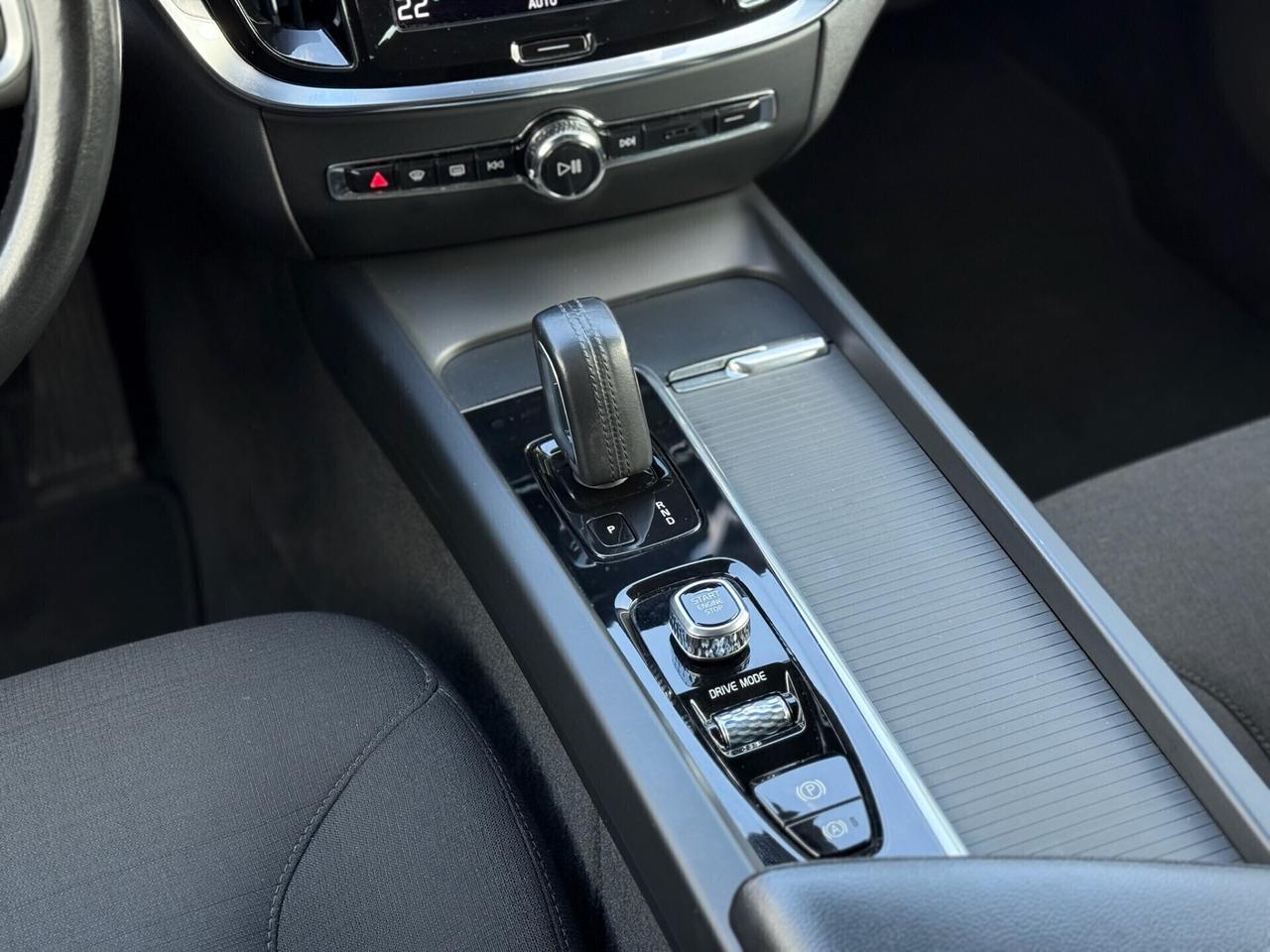 VOLVO V60 2021 B4 Geartronic