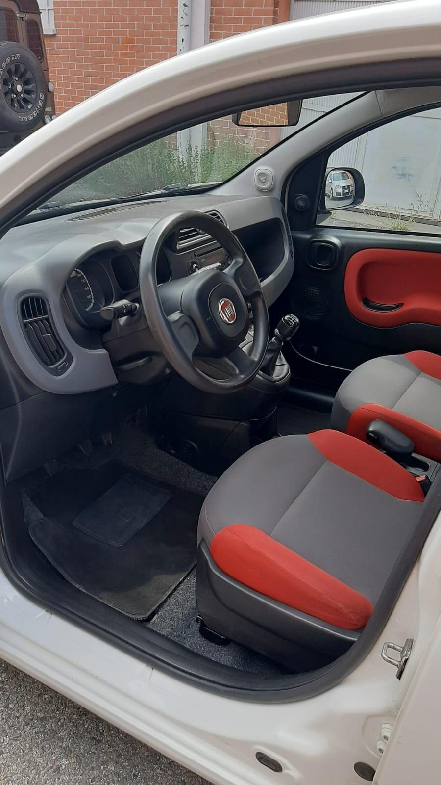 FIAT PANDA 1.2 Easy 2016 neopatentati