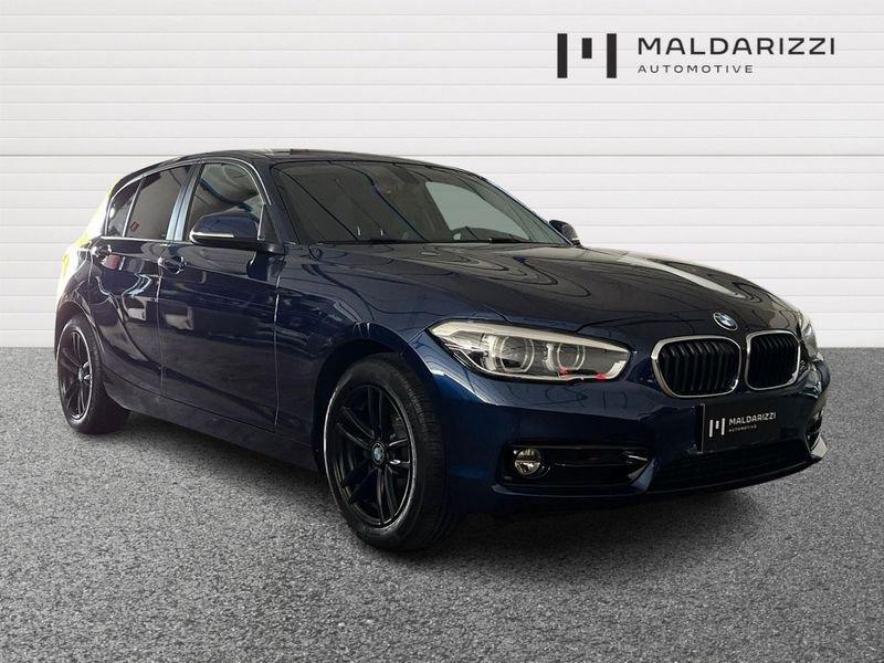 BMW Serie 1 F/20-21 2015 116d Sport 5p auto my18