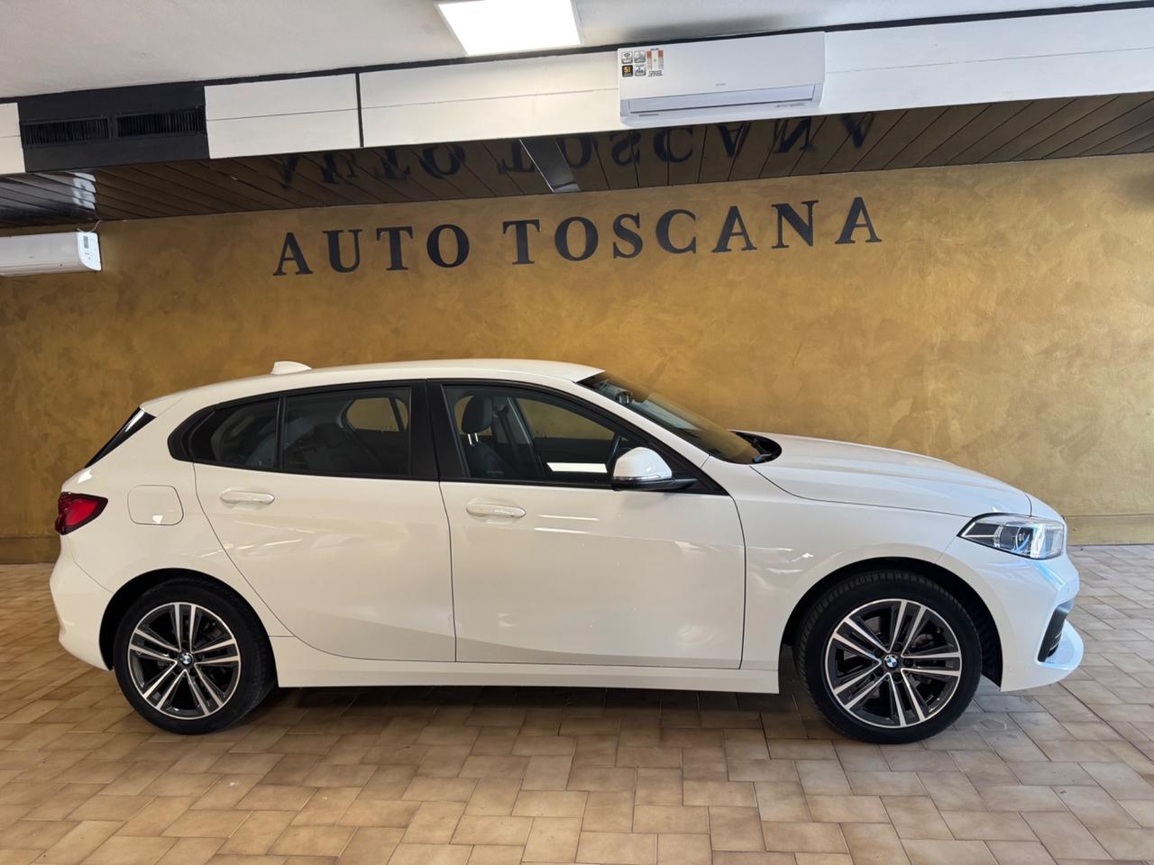 Bmw 116 116d 5p. Advantage