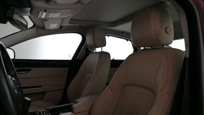 Jaguar XF 2.0d Pure Business edition 180cv