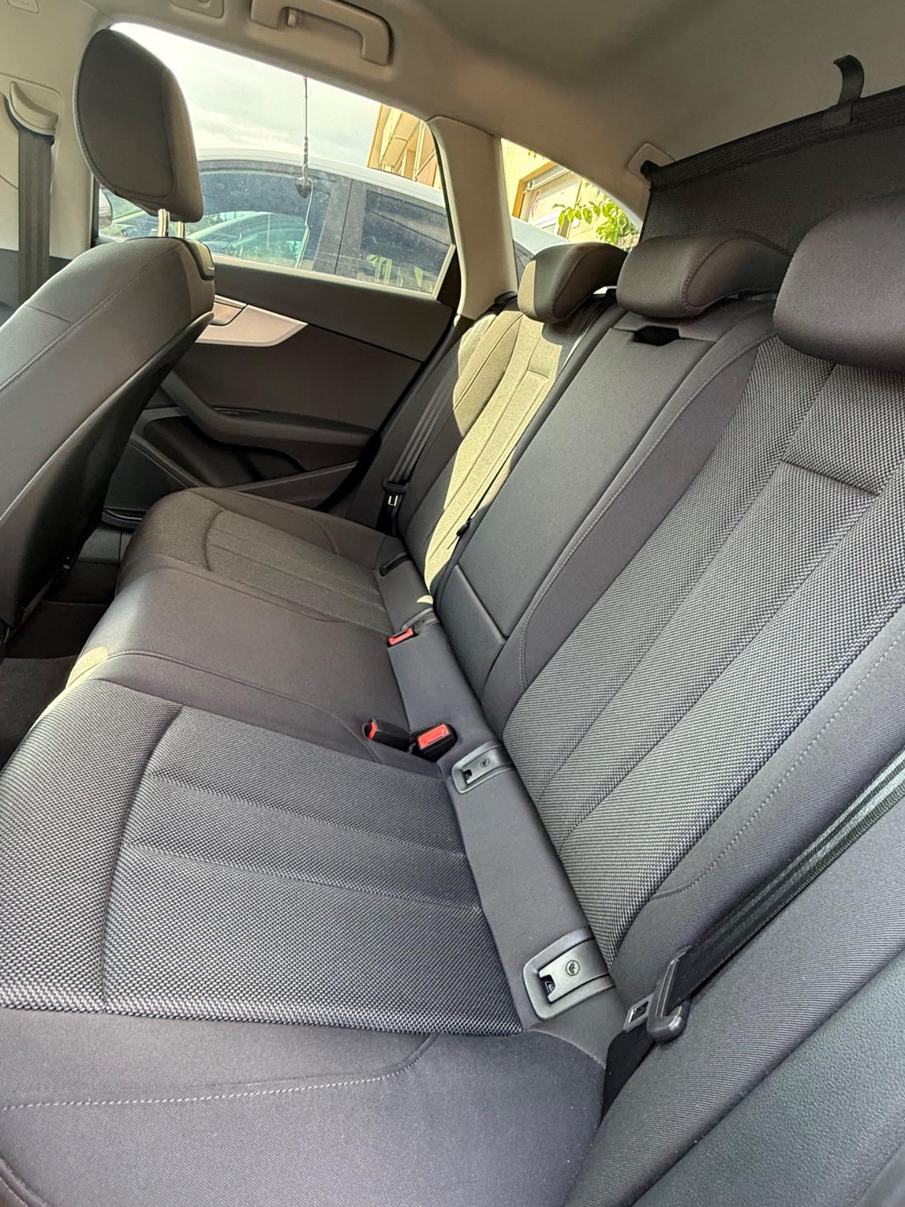 Audi A4 Avant 35 2.0 tdi mhev Business Advanced 163cv s-tronic
