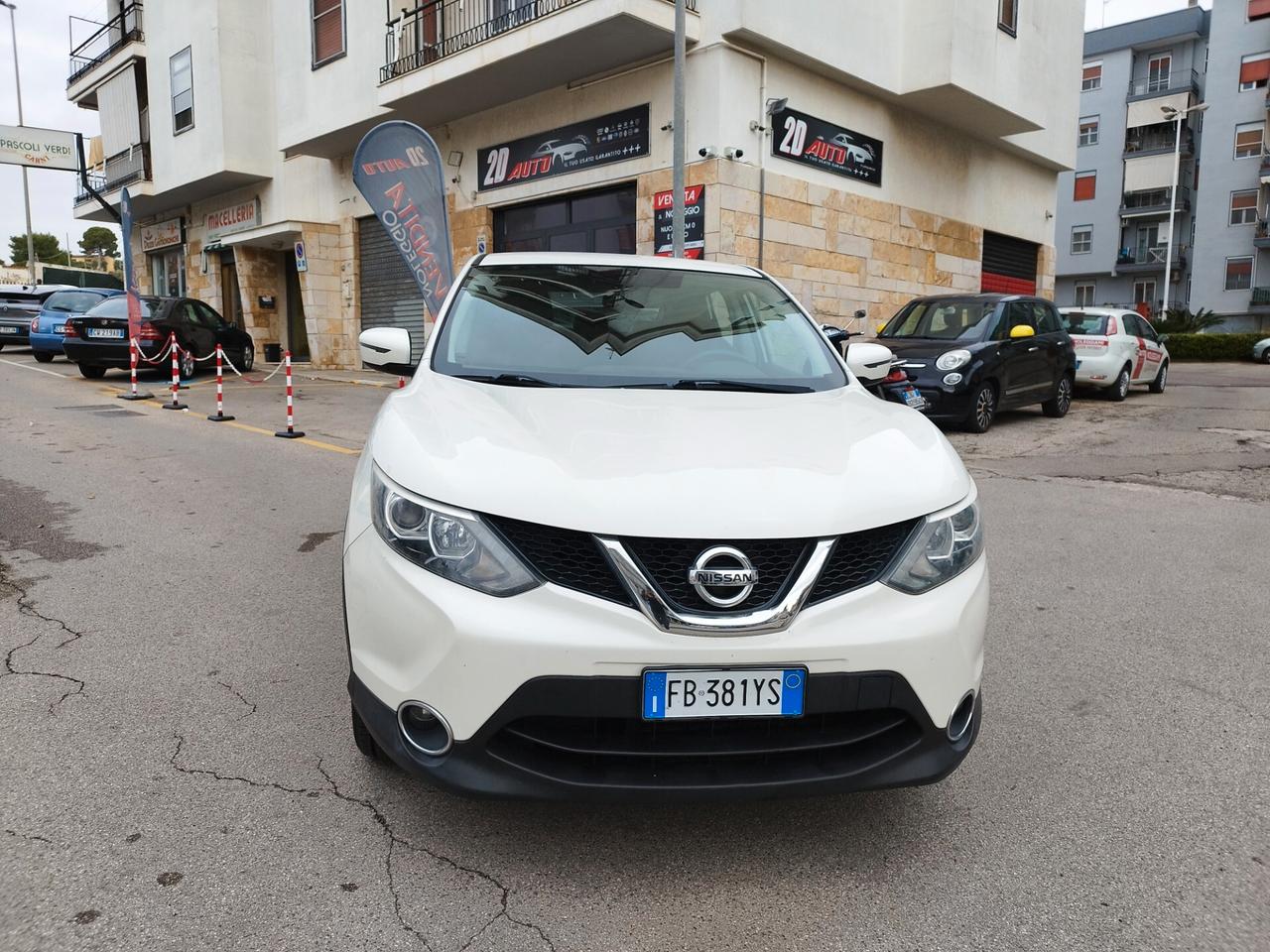 Nissan Qashqai 1.6 dCi Acenta * Navi * Retrocamera * Sensori di parcheggio * Garantita 12 Mesi