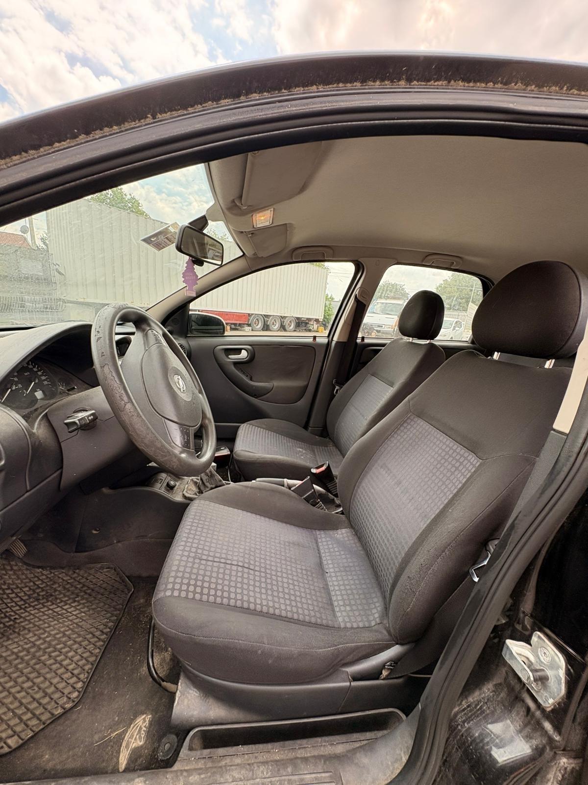 Opel Corsa 1.2i 16V cat 5 porte Cosmo