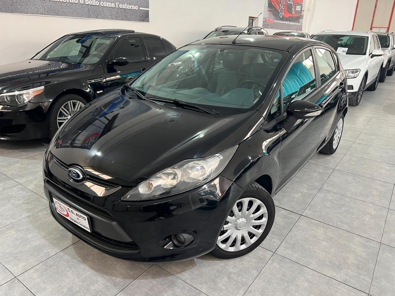 Ford Fiesta 1.4 97 CV - GPL Titanium - 2010
