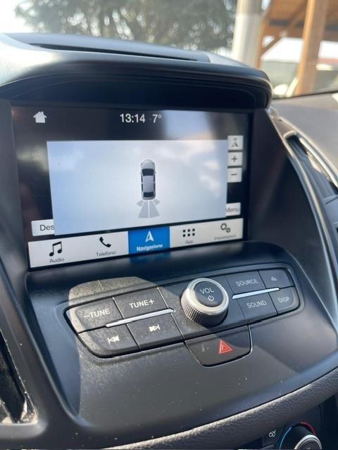 Ford Kuga 1.5 TDCI 120 CV S&S 2WD Powershift Titanium