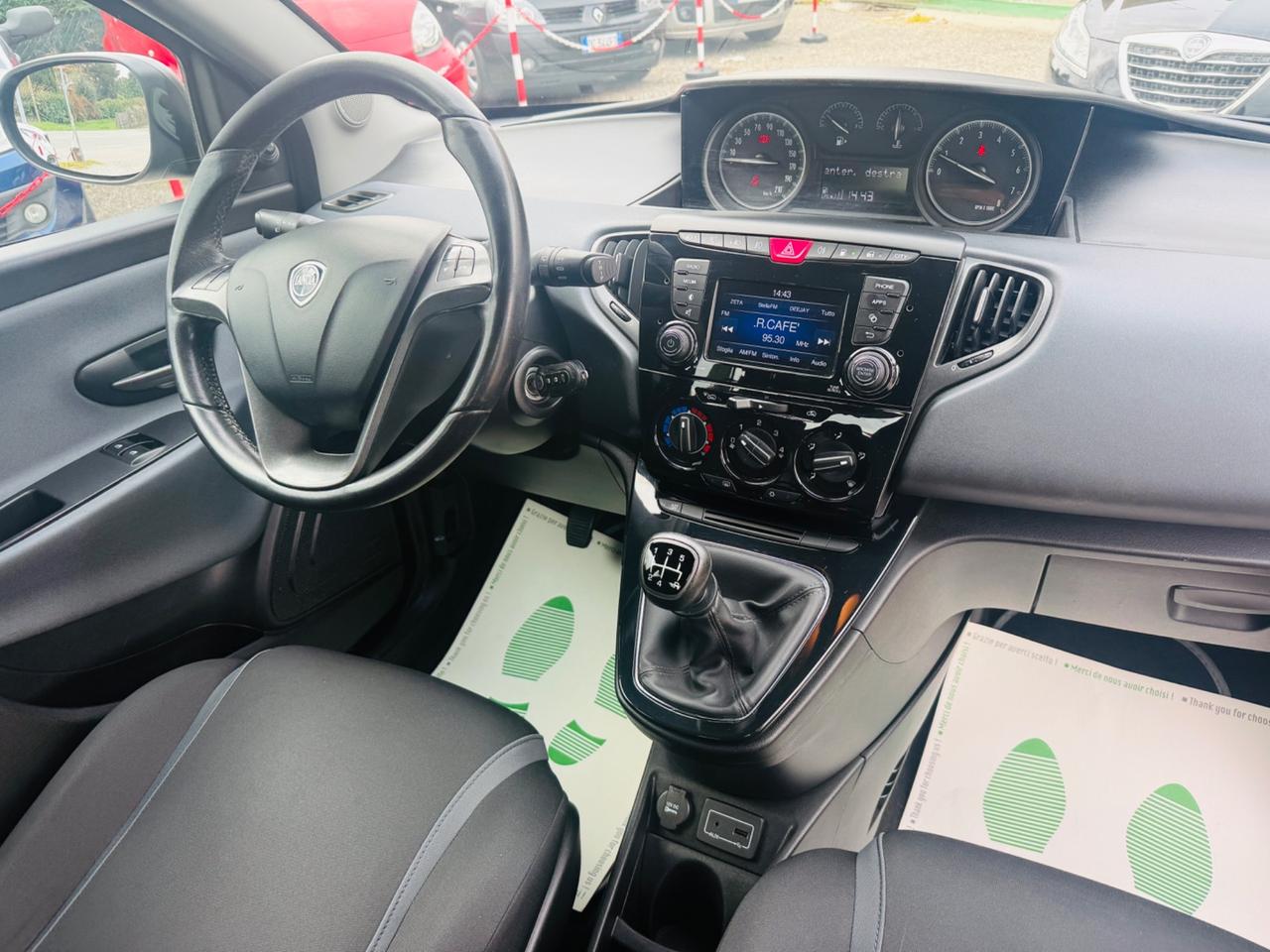 Lancia Ypsilon 1.2 69 CV 5 porte GPL Ecochic Gold