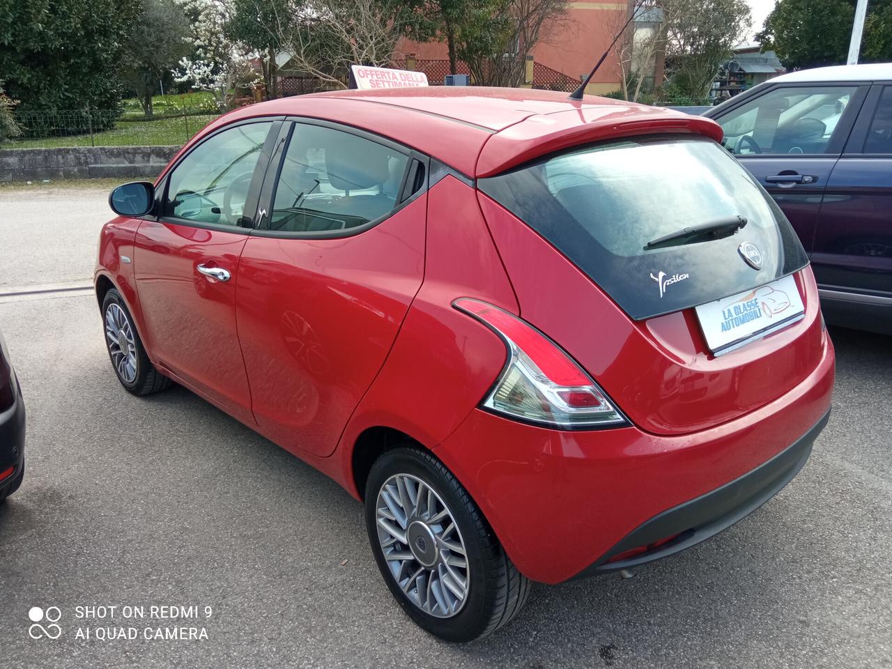 Lancia Ypsilon 1.2 69 CV 5 porte Ecochic Gold
