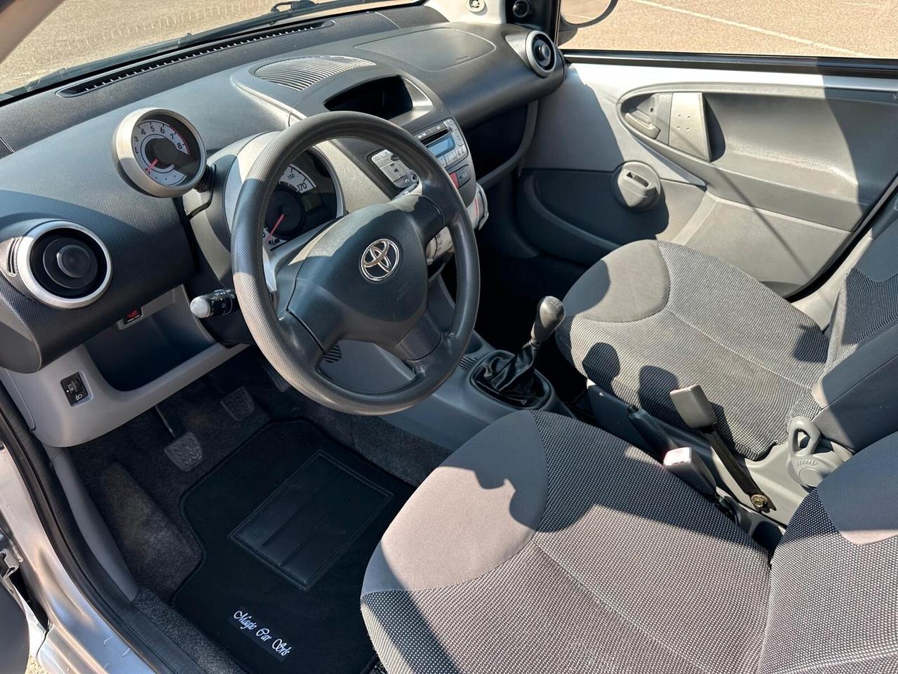 Toyota Aygo 1.0 12V VVT-i 5 porte