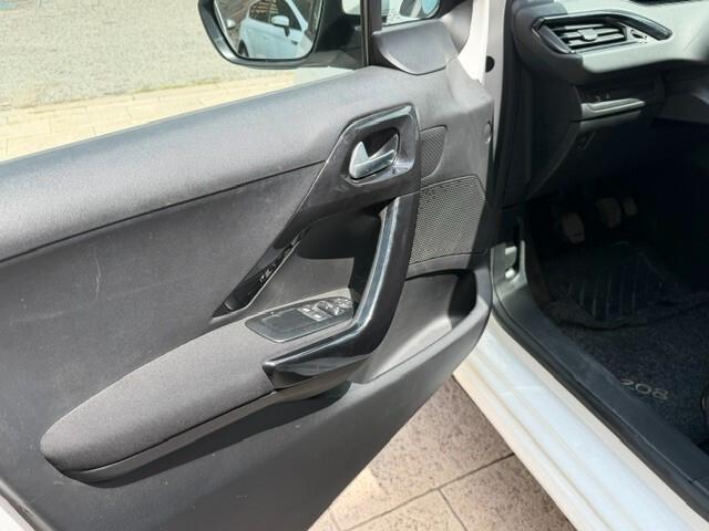 Peugeot 208 1.2 VTi 82 CV 5 porte Allure