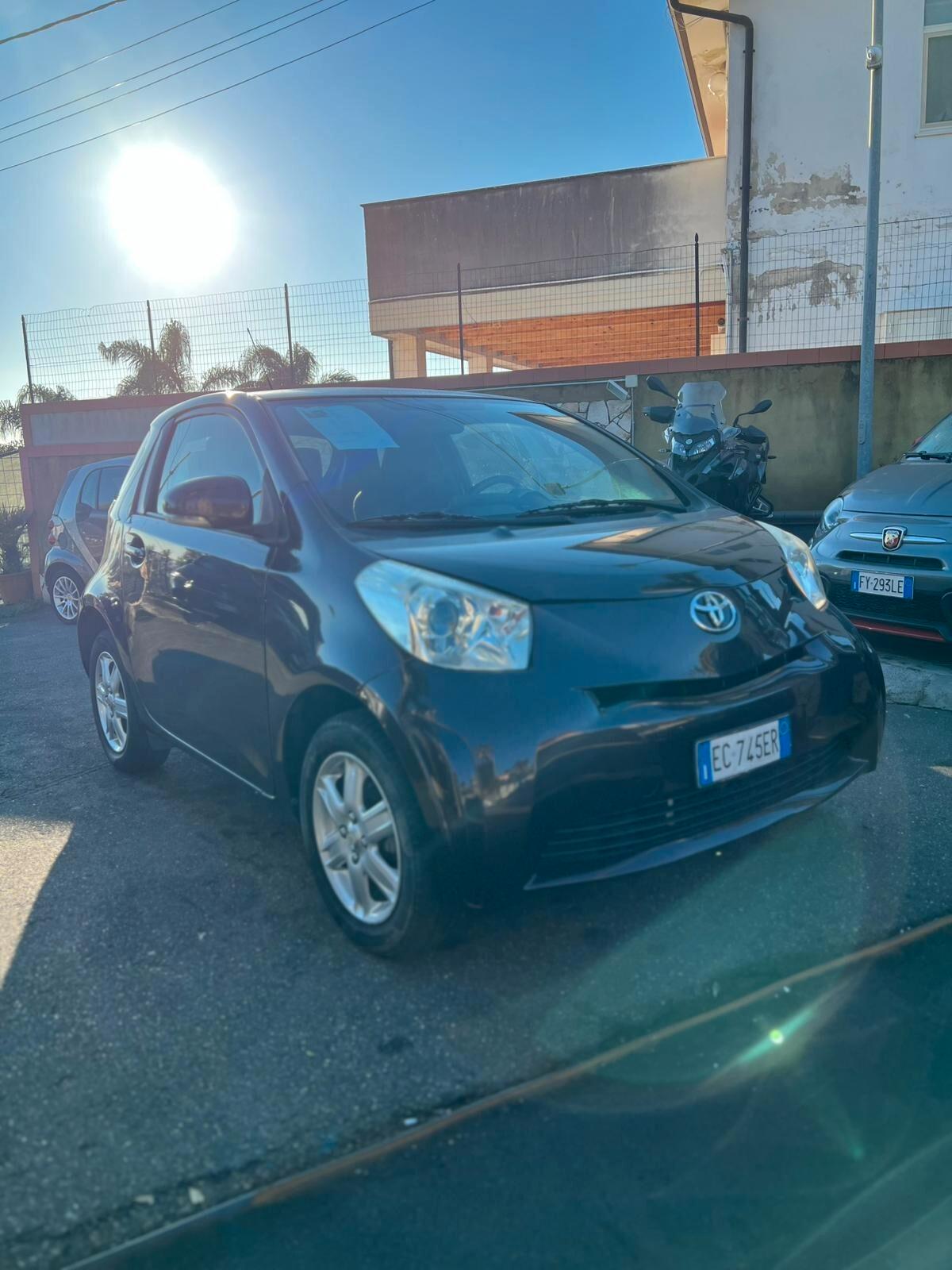 Toyota iQ 1.0 High