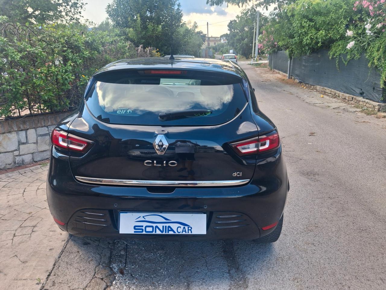 Renault Clio dCi 8V 90CV EDC Start&Stop 5 porte automatica modello full