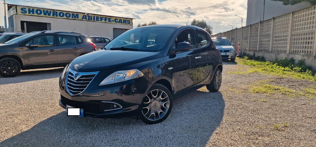 Lancia Ypsilon 0.9 TwinAir 85 CV 5 porte S&S DFN Platinum