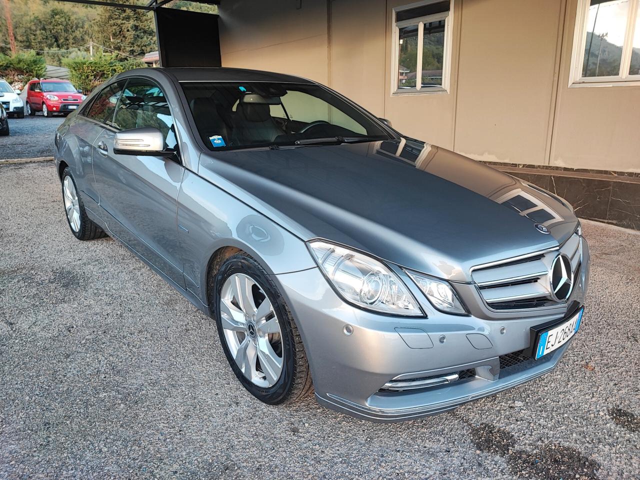 Mercedes-benz E 220 CDI Coupé BlueEFFICIENCY