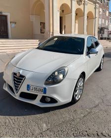 Alfa Romeo Giulietta 1.6 JTDm-2 105 CV Distinctive Bianca 2011