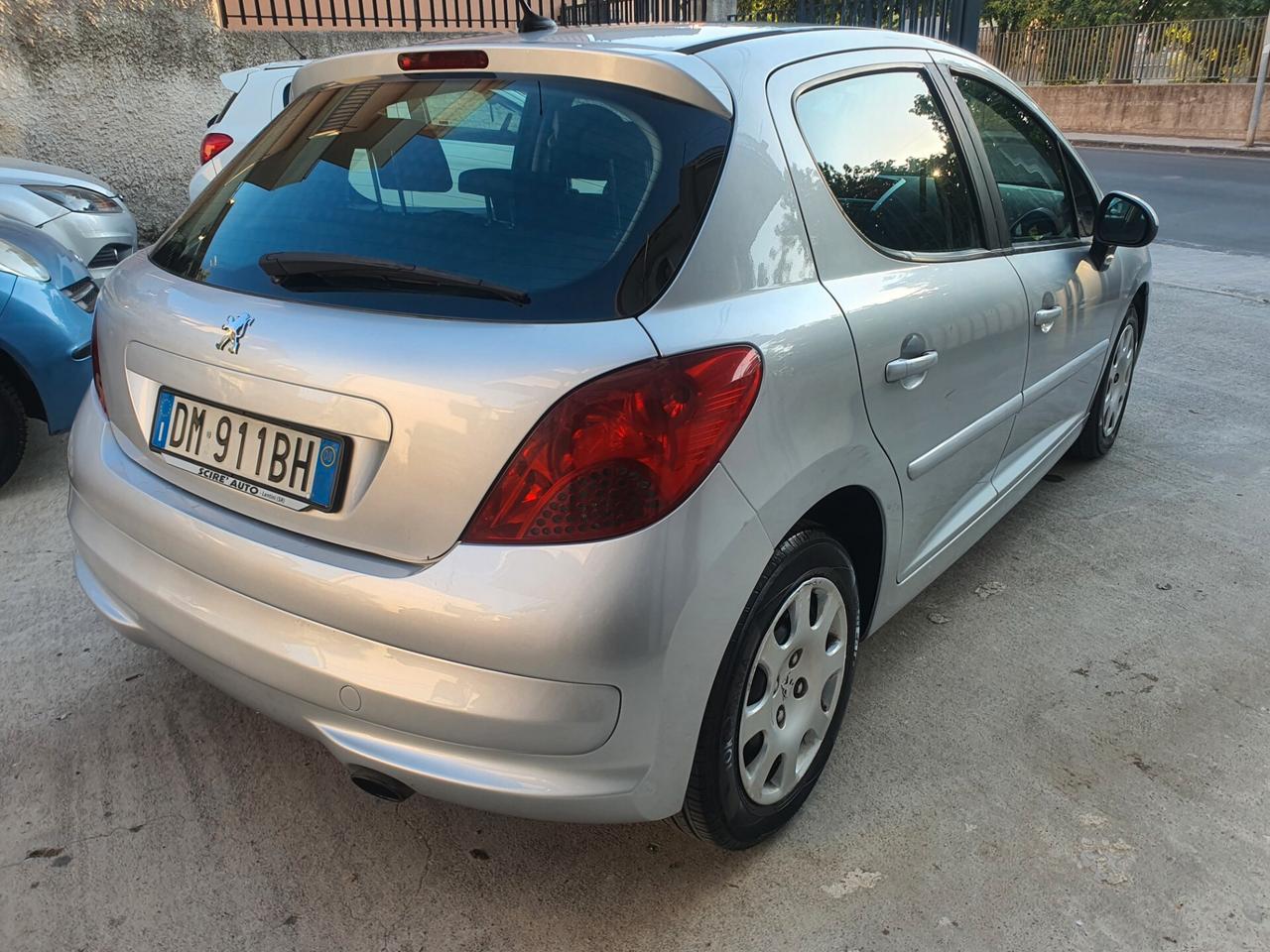 Peugeot 207 1.6 HDi 90CV 5p. XS