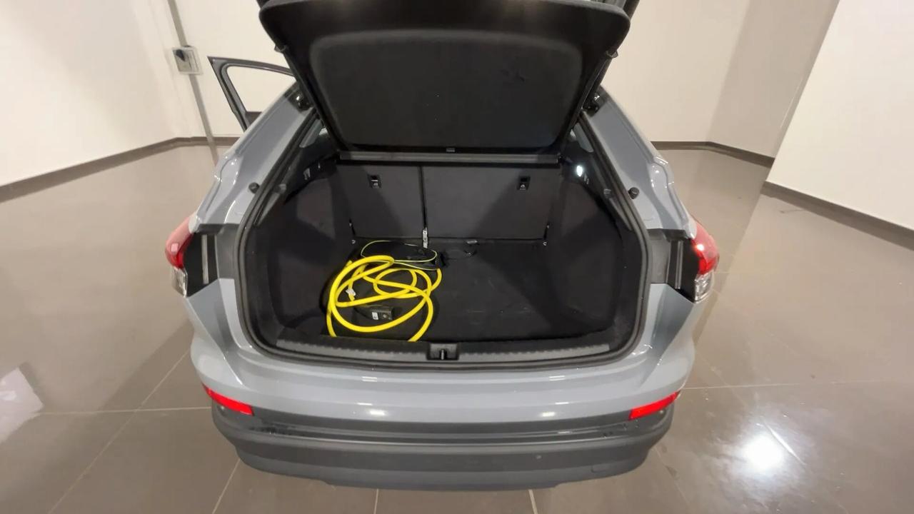 Audi Q4 35 e-tron Business