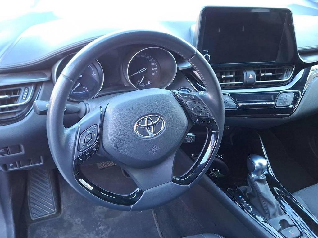 Toyota C-HR 1.8 Hybrid Trend E-CVT