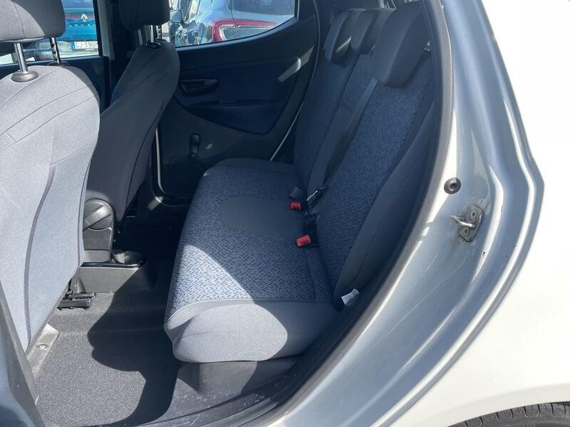 Lancia Ypsilon NUOVA My23 1.0 Firefly 70 CvStart&Stop Hybrid Gold