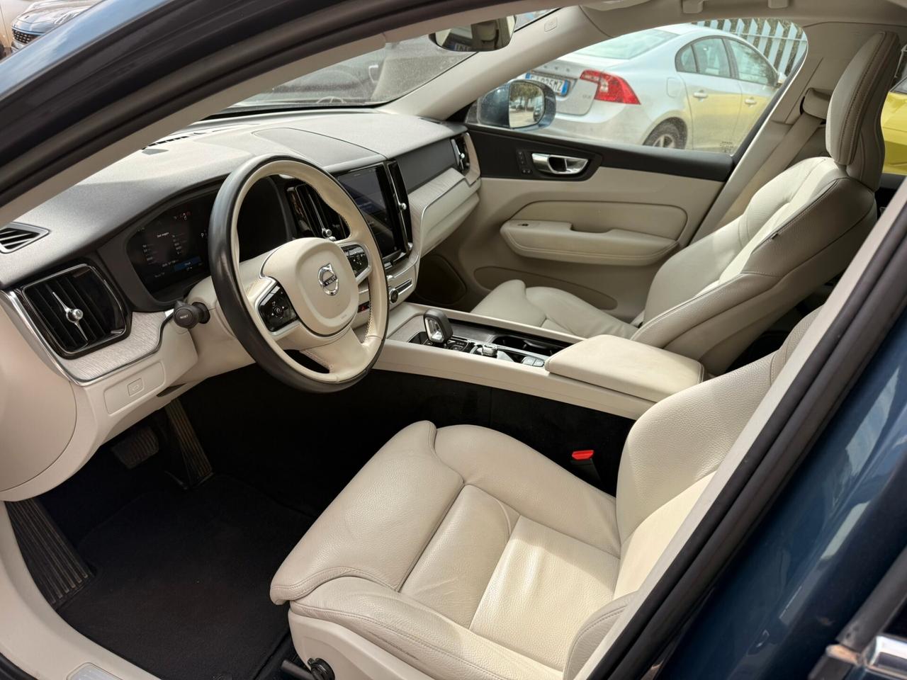 Volvo XC 60 XC60 B4 (d) automatico Plus Bright