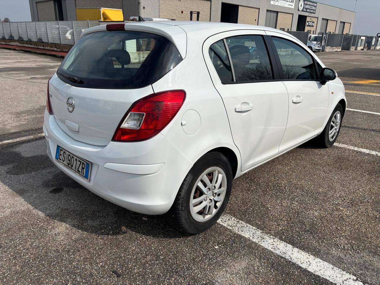Opel Corsa 1.2 5 porte Sport *97000* KM UNICO PROPRIETARIO, NEOPATENTATI