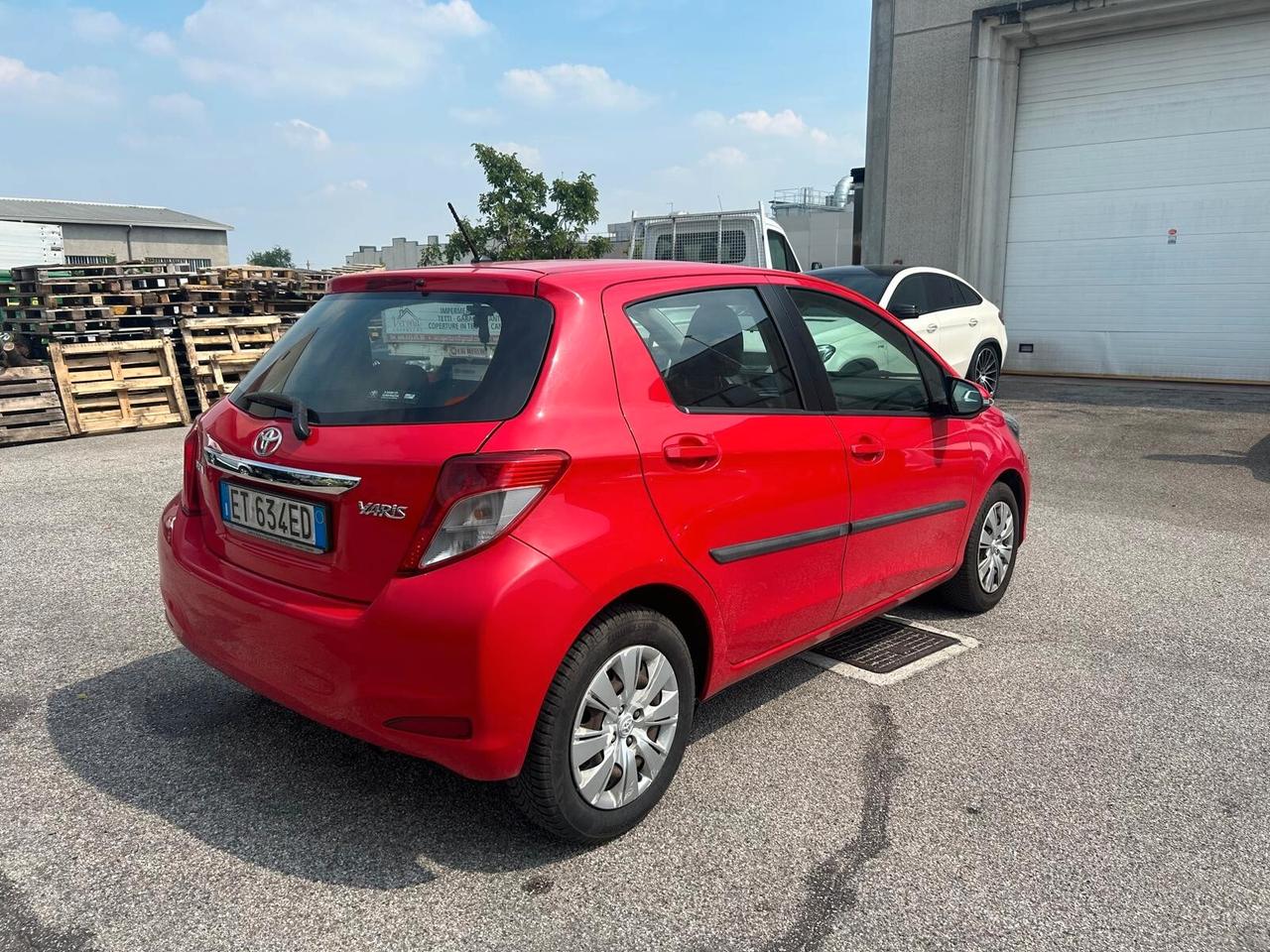 Toyota Yaris 1.0 5 porte NEOPATENTATI OK