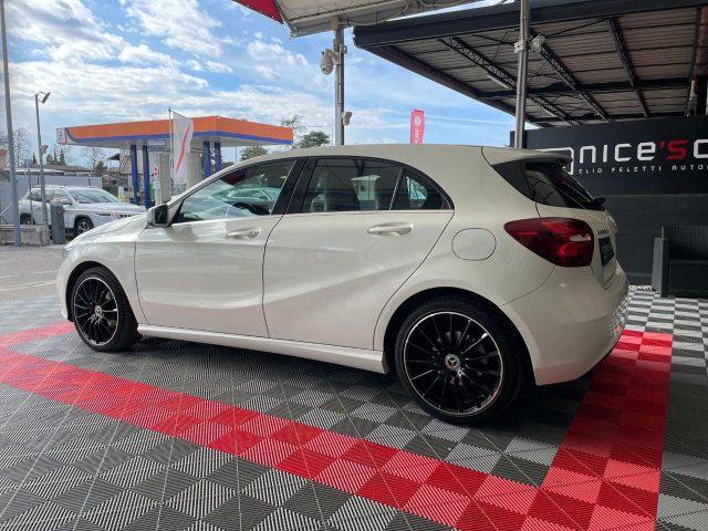 MERCEDES-BENZ A 180 d Premium *AMG PACK*