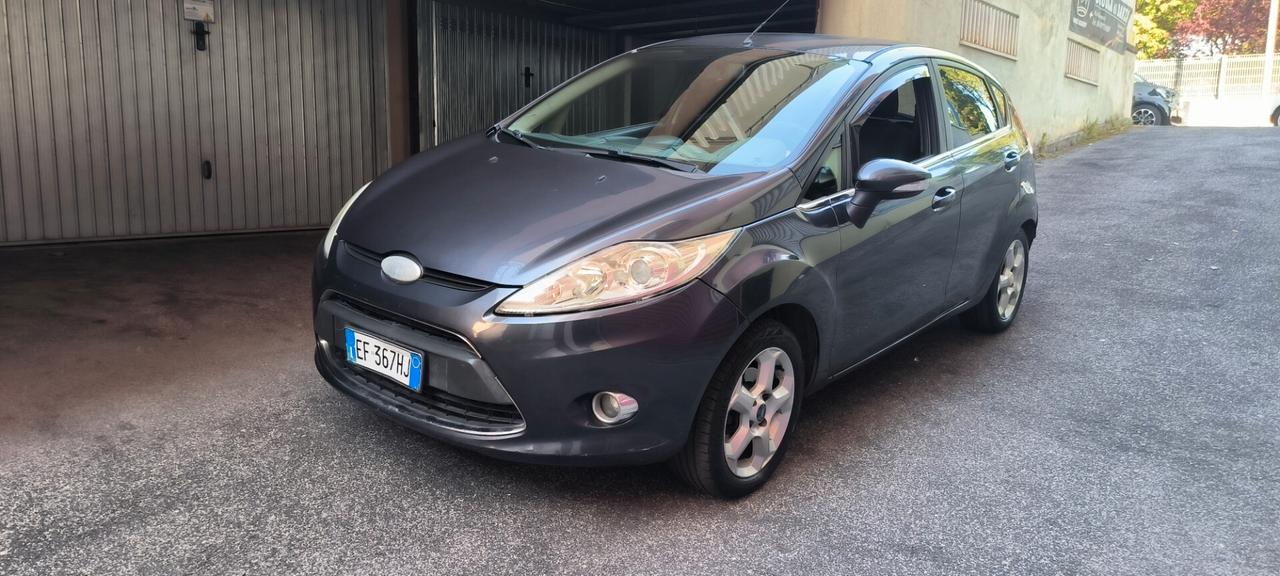 Ford Fiesta 1.4 TDCi 5p. Titanium