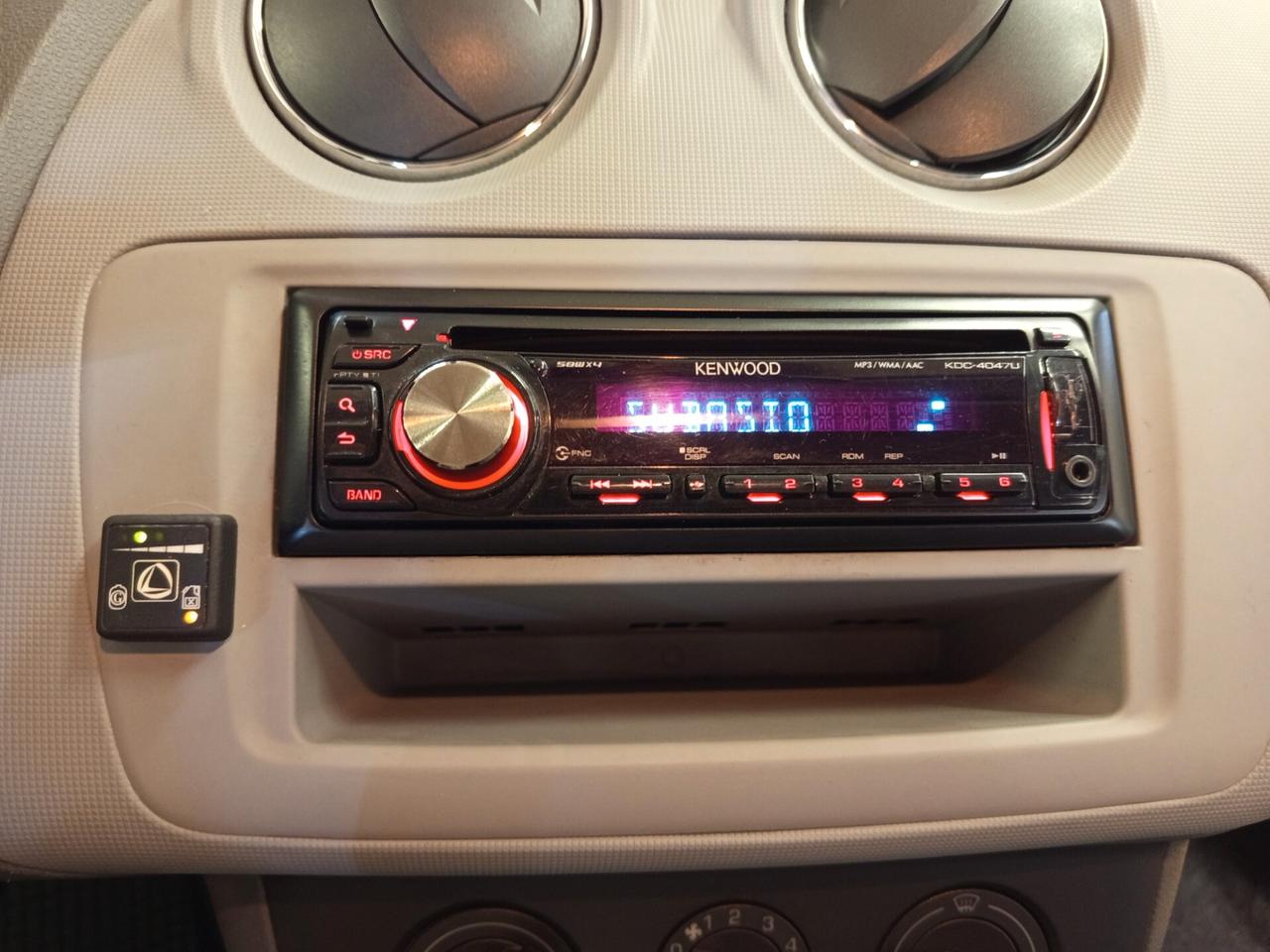 Seat Ibiza 1.2 benzina-gpl, 139 Mila chilometri. Ok neopatentati