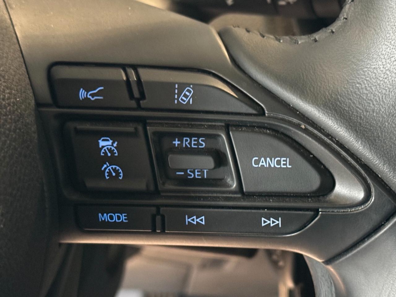 Toyota Aygo X 1.0 Active 72cv App conn Cam 17" (Neopat)