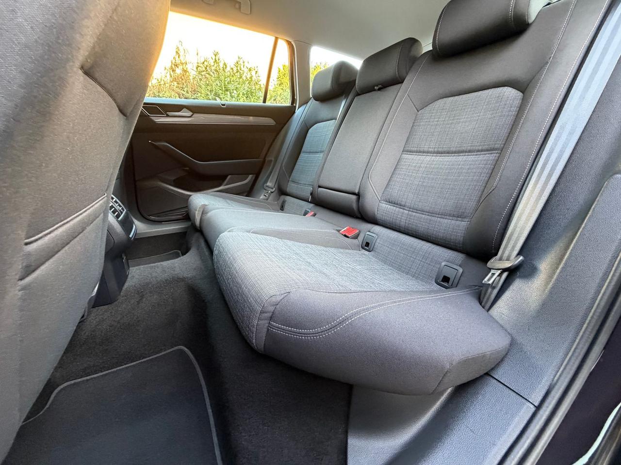Volkswagen Passat 2.0 TDI Business #50324