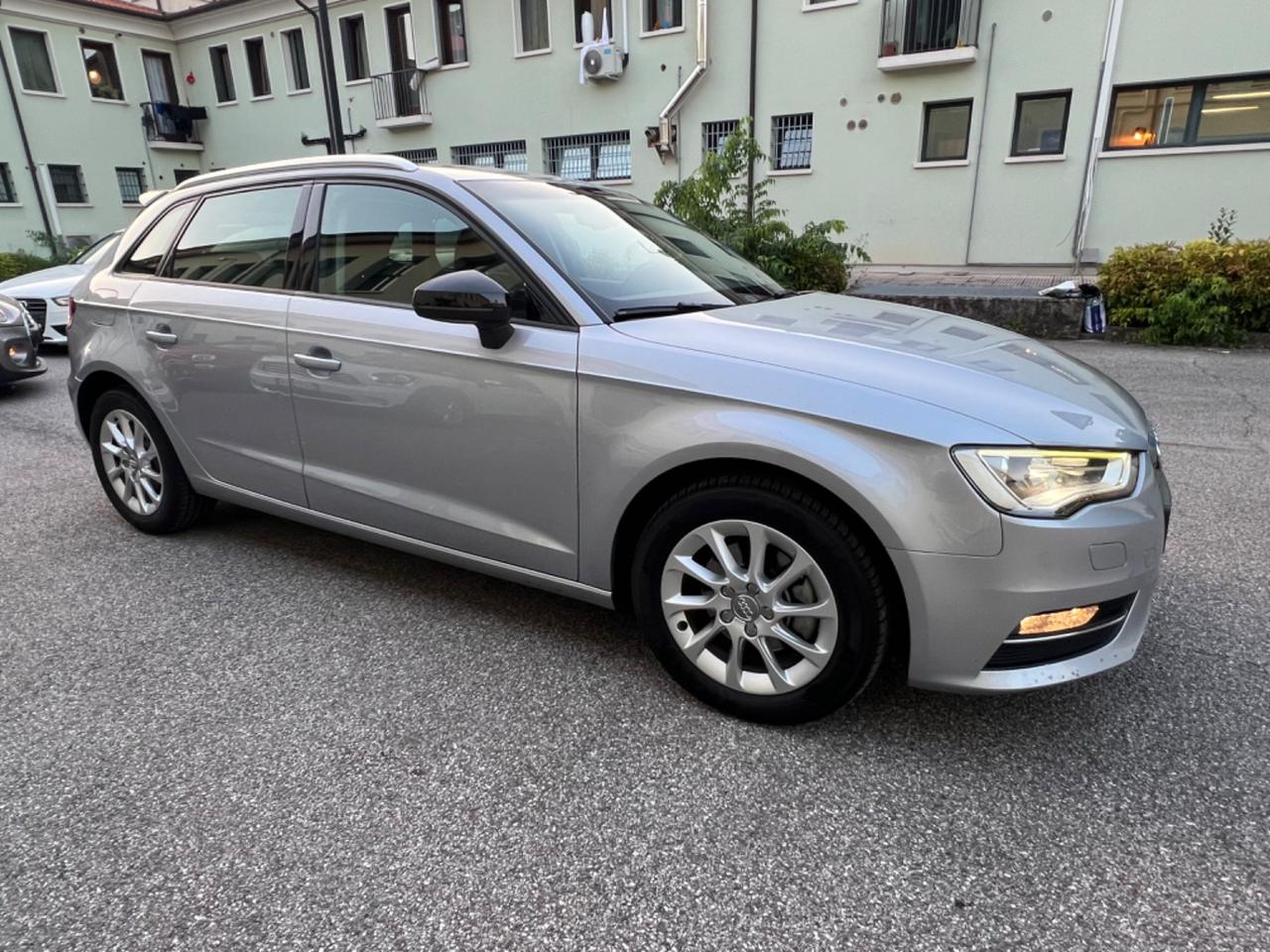 Audi A3 SPB 1.6 TDI clean diesel S tronic