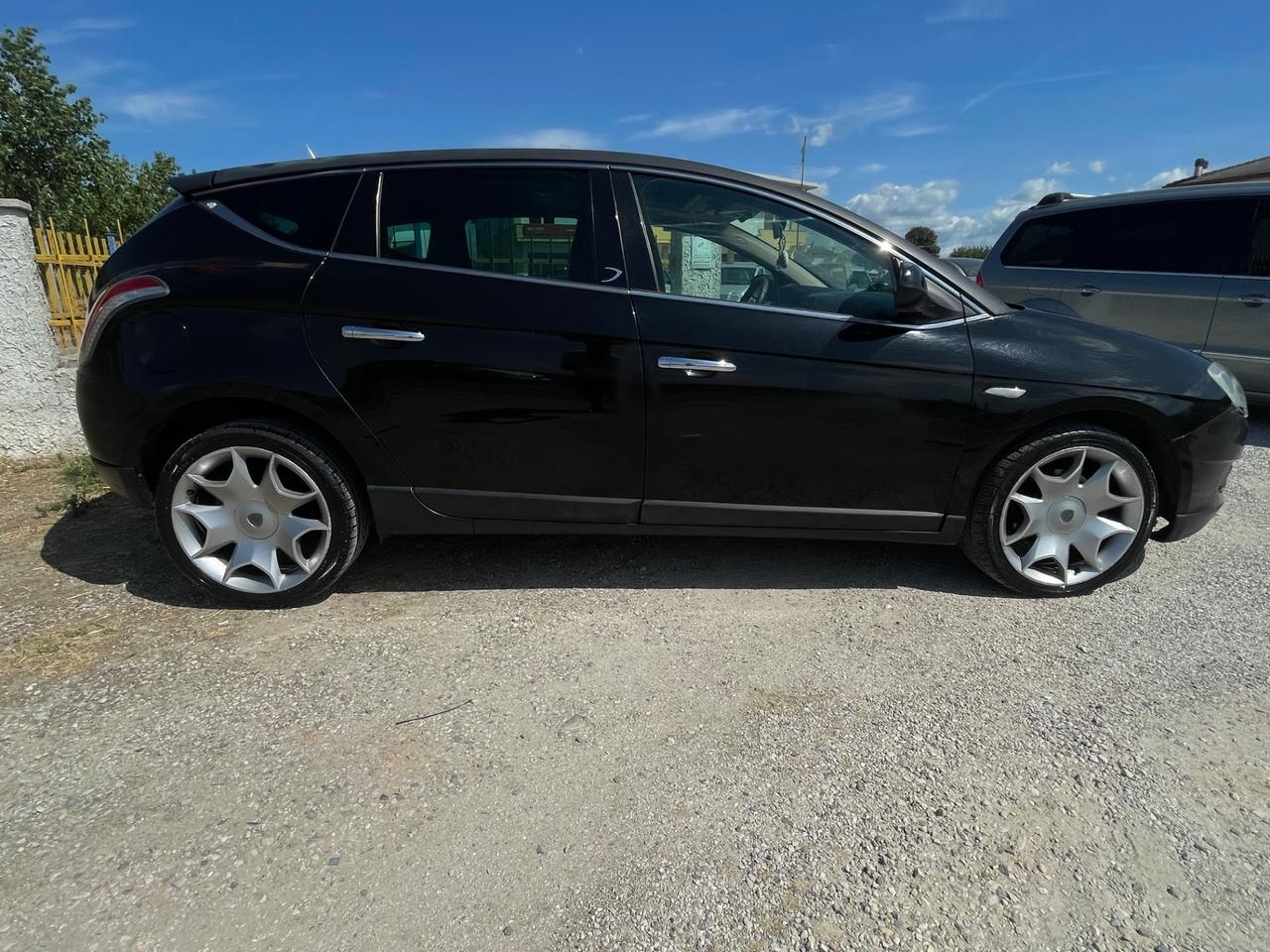 Lancia Delta 1.9 MJT Twinturbo DPF Platino