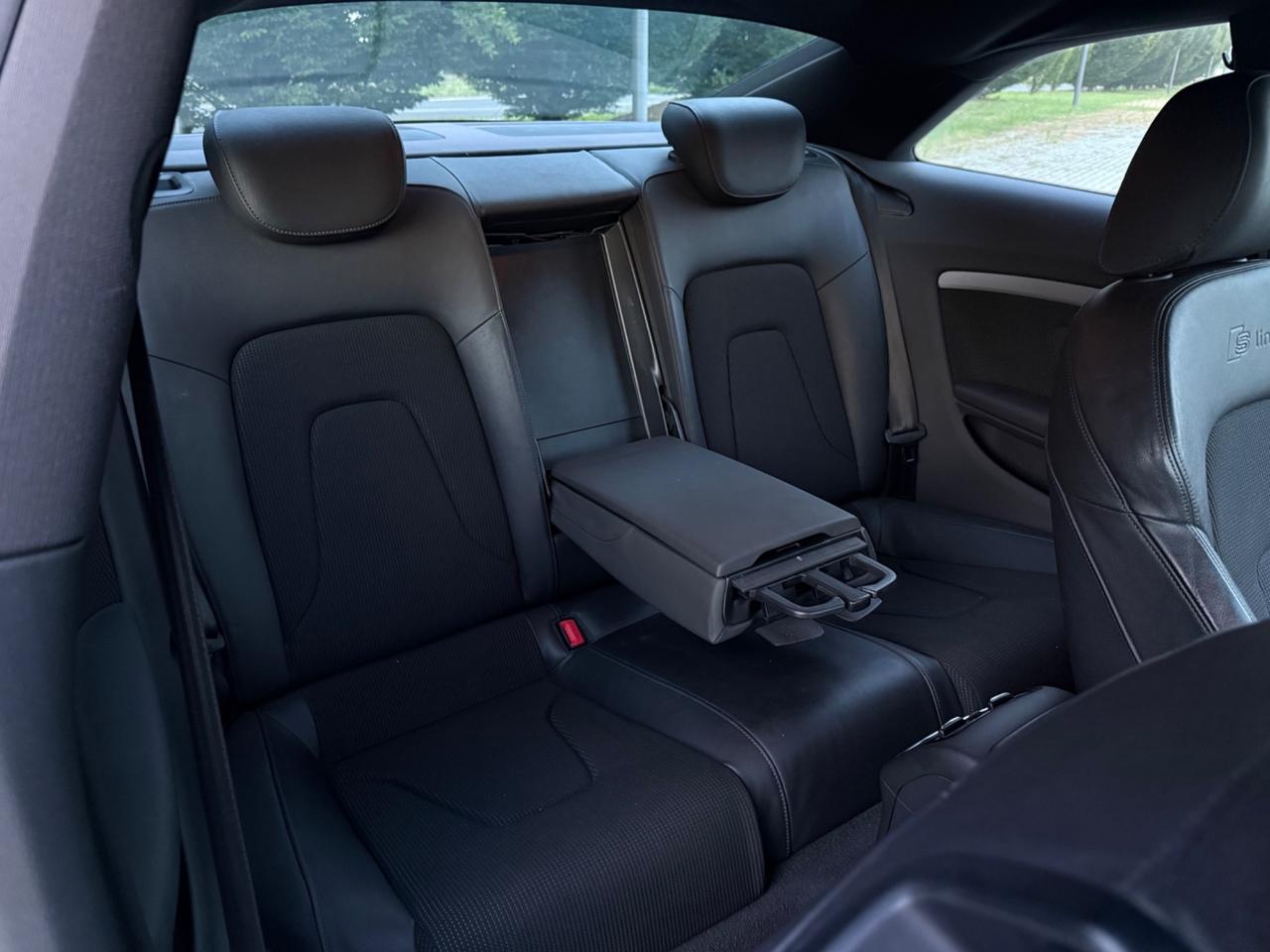 Audi A5 2.0 TDI S-LINE