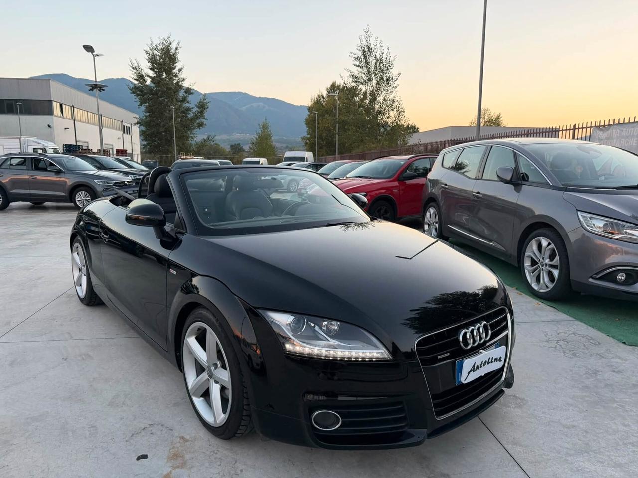 Audi TT -CABRIO- 2.0 Tdi QUATTRO - S LINE