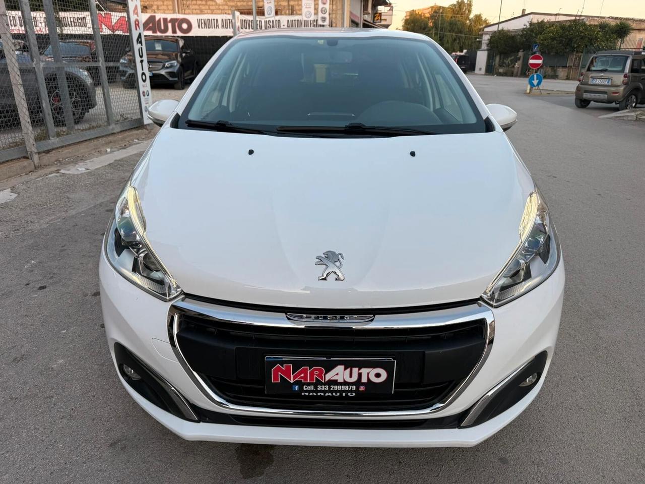 Peugeot 208 BlueHDi 75CV Allure AUTOCARRO 5 POSTI