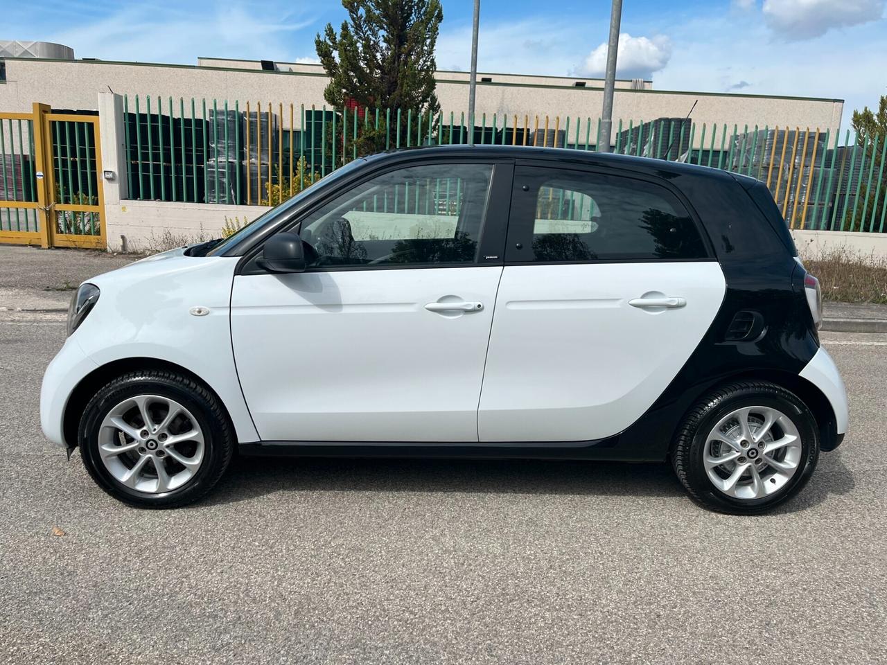 Smart ForFour 1.0 Passion 70 cv - Neo Patantati