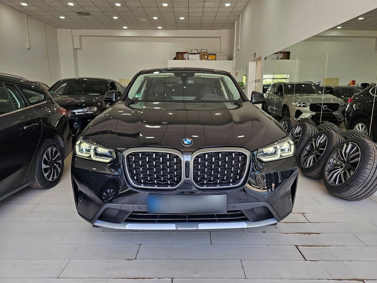 BMW X4 Xdrive 20d mhev Tetto cam Nav PDC Full LED