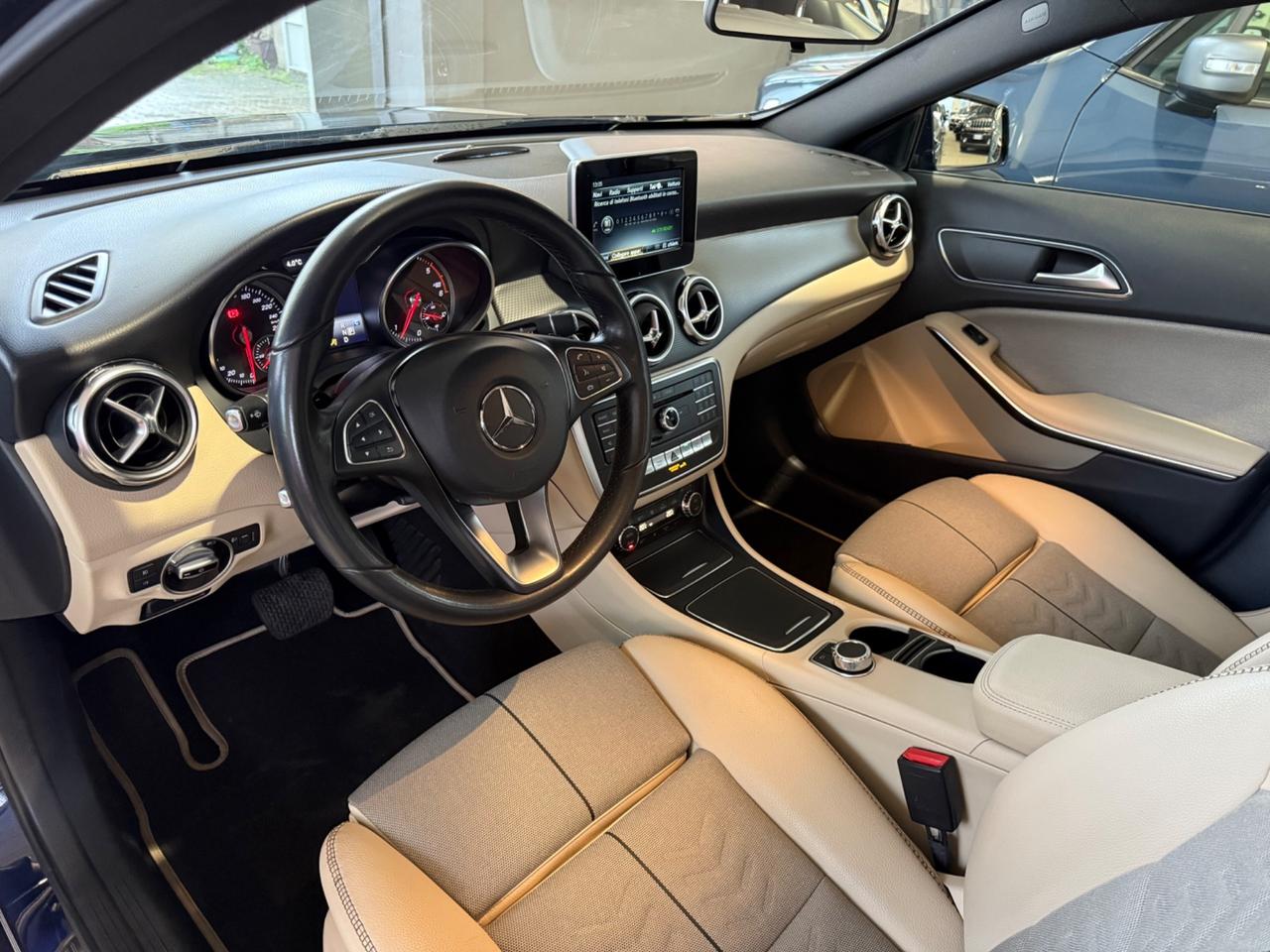 Mercedes-benz GLA 200 d Automatic Sport