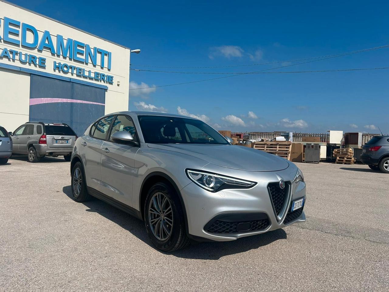 Alfa Romeo Stelvio 2.2 Turbodiesel AUTOCARRO 5 POSTI (N1) 160 CV AT8 RWD Business € 14.800 + IVA