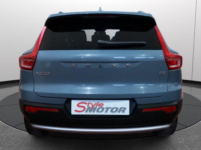VOLVO XC40 B3 automatico Business MHEV Certificata